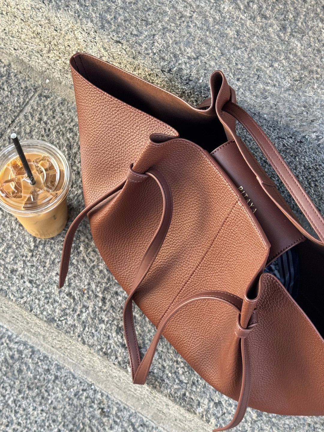 Astrid - Skuldertaske