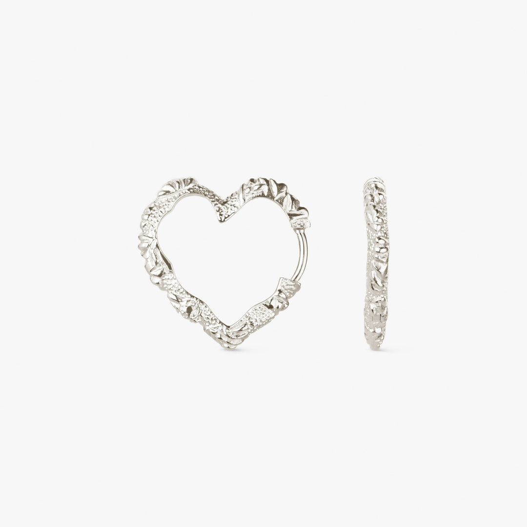 Astrid | Medium Heart Hoops i Sterlingsølv